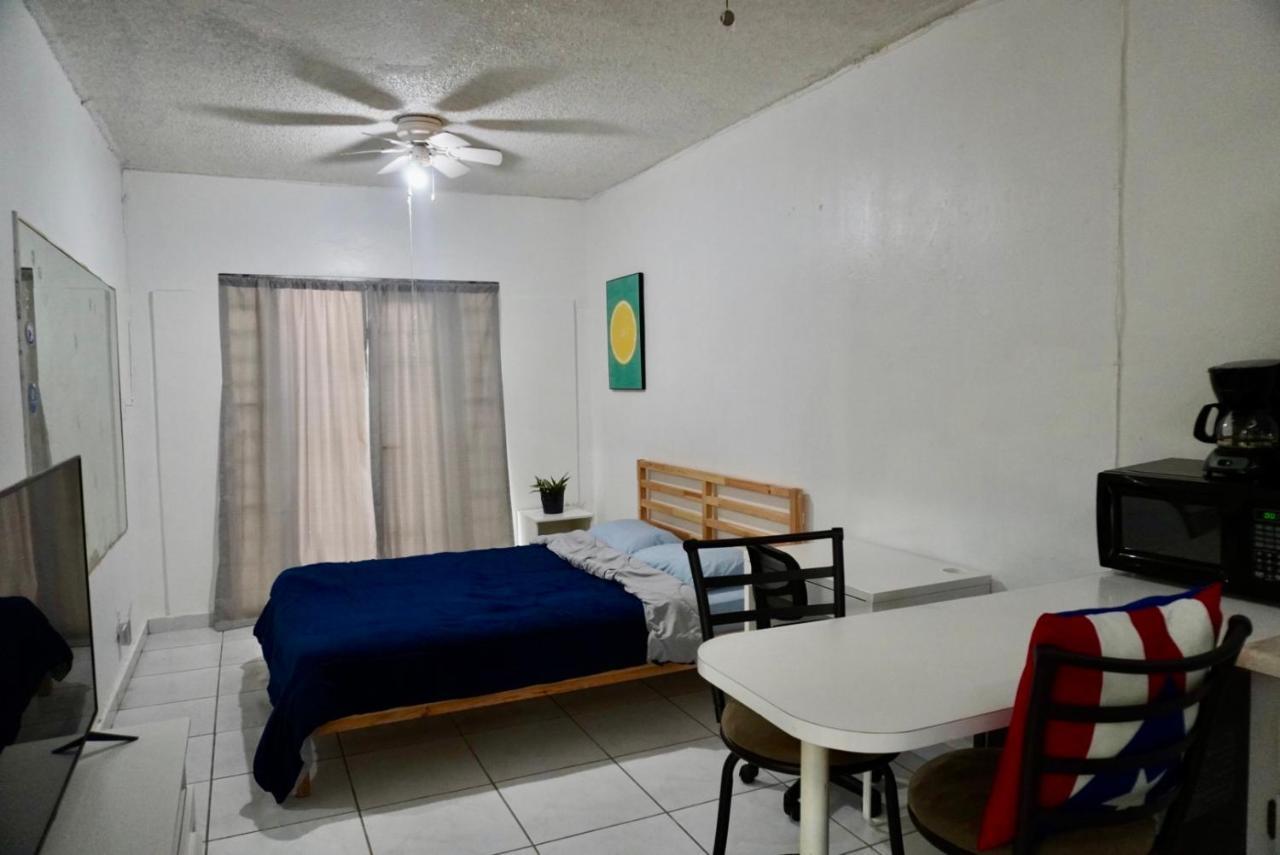 All You Need Studios Walking Distance To Beach Isla Verde Σαν Χουάν Εξωτερικό φωτογραφία